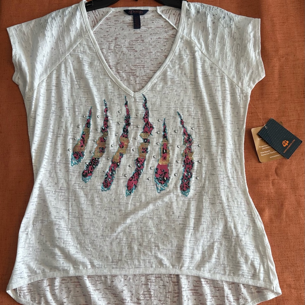 Dereon (Beyoncé’s label) vintage Y2K NWT Short Sleeve Top with Blingy Accents